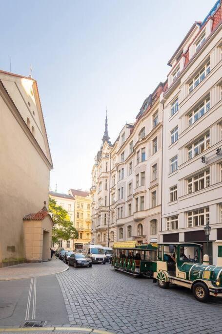 Luxury Apartment On Old Town Square Praga Exterior foto