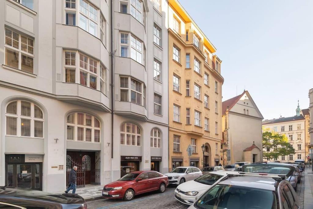Luxury Apartment On Old Town Square Praga Exterior foto