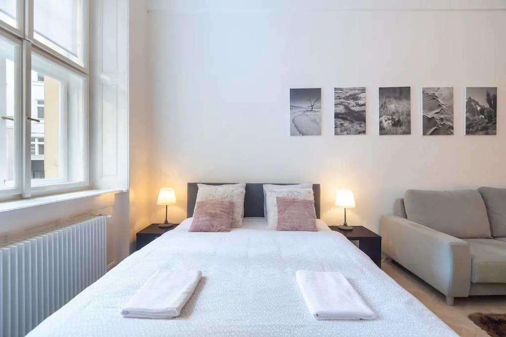 Luxury Apartment On Old Town Square Praga Exterior foto